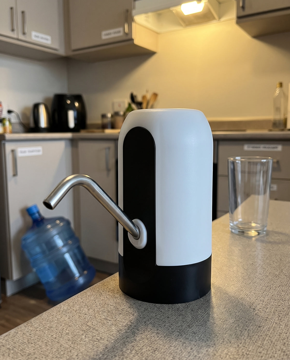 Bomba Elétrica para Galão de Água, USB, até 20 L, antes
